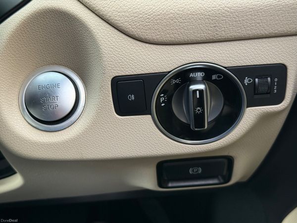 Extremely Low Km Automatic 171 Mercedes CLA! 378505708