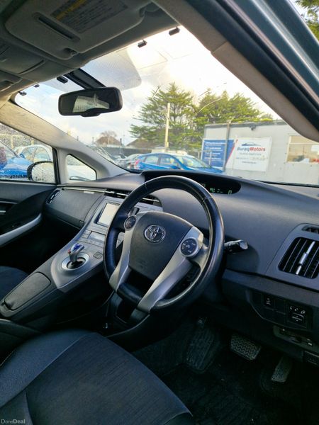 2014 Toyota Prius G pack |Half leather interior 378509556