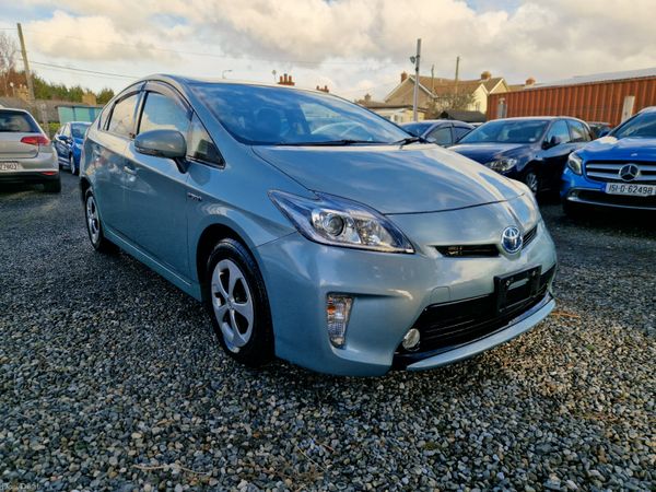 2014 Toyota Prius G pack |Half leather interior 378509560