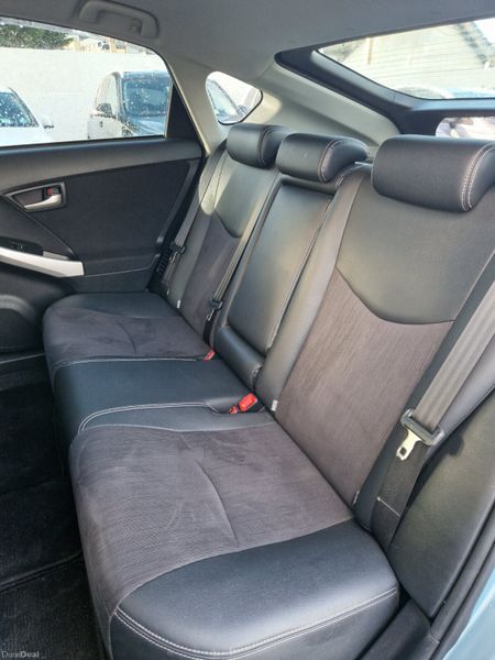 2014 Toyota Prius G pack |Half leather interior 378509567