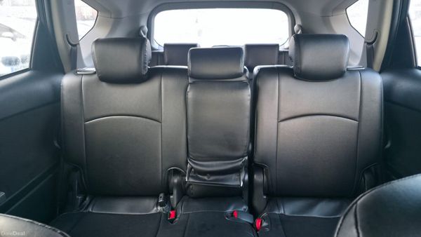 2019 Toyota Prius 7 Seater self charging Hybrid 378512524