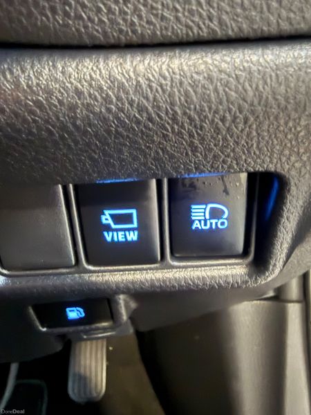 2020 Toyota CHR  1.8 Hybrid automatic,41K Miles 378646166