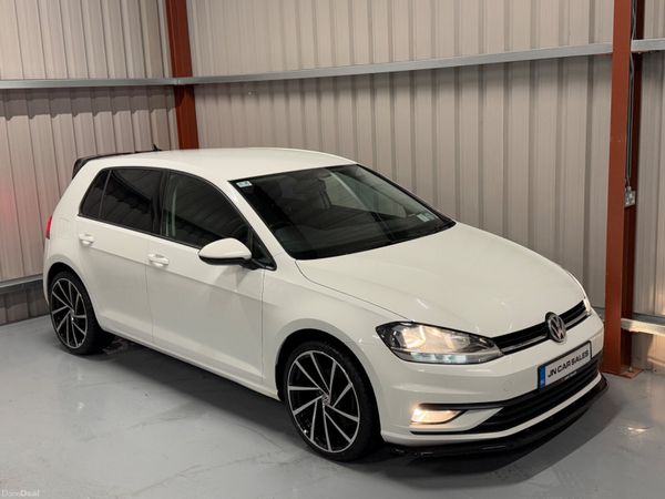 2017 Volkswagen Golf 1.6TDI 378657386