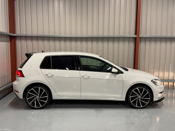 2017 Volkswagen Golf 1.6TDI 378657389