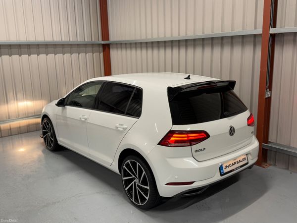 2017 Volkswagen Golf 1.6TDI 378657397
