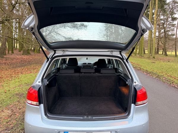 Volkswagen Golf Automatic Irish Car Low KM 378675362