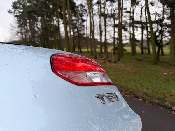 Volkswagen Golf Automatic Irish Car Low KM 378675364