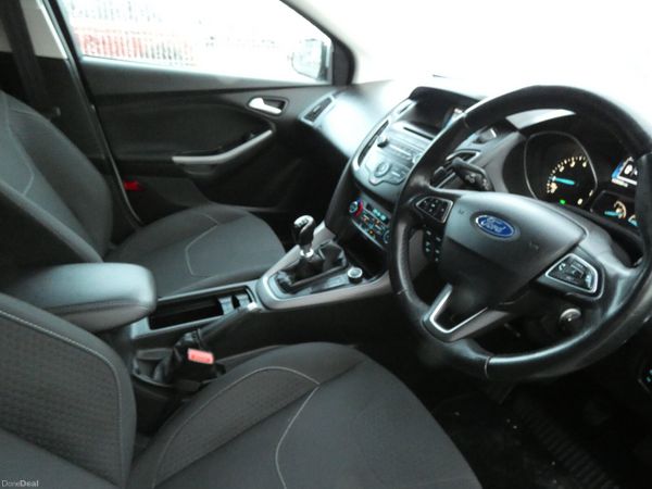 Ford Focus 1.0 Ecoboost Turbo 100PS Zetec 378675942