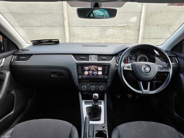 Skoda Octavia Soleil 1.0TSI 115HP NCT 01/28 378690292