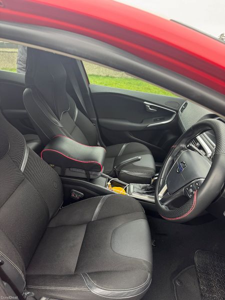 2015 Volvo V40 – High Spec – Stunning Red 378691428