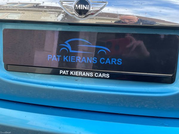 Mini Cooper 2015 378698582