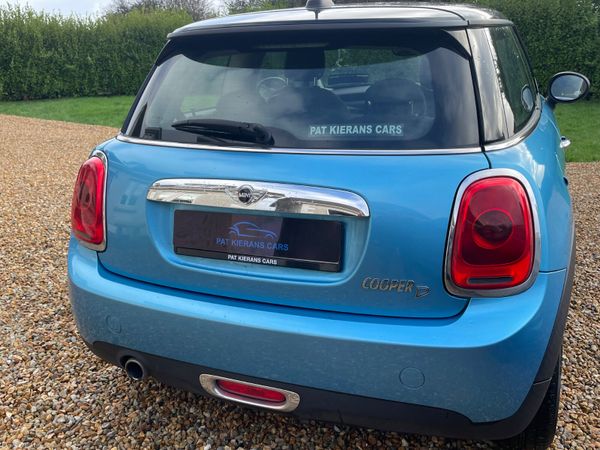 Mini Cooper 2015 378698585