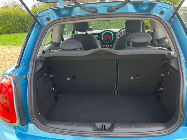 Mini Cooper 2015 378698598