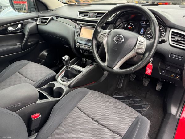 Nissan Qashqai 2015 378619942