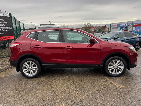 Nissan Qashqai 2015 378619948