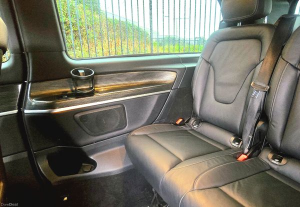 Mercedes EQV 300 SPORT PREMIUM 378622796