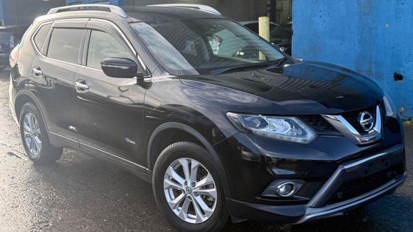 2017 Nissan Xtrail  Hybrid Automatic 378629570