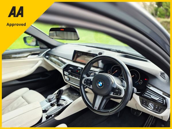 💥2019 BMW 5-Series💥(M-Sport+Sunroof+Low Km's) 378636260