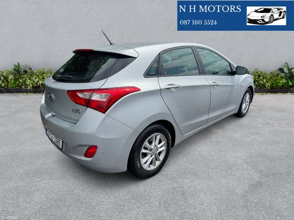 Hyundai i30 CRDi 1.6 DELUXE 2015 378756706