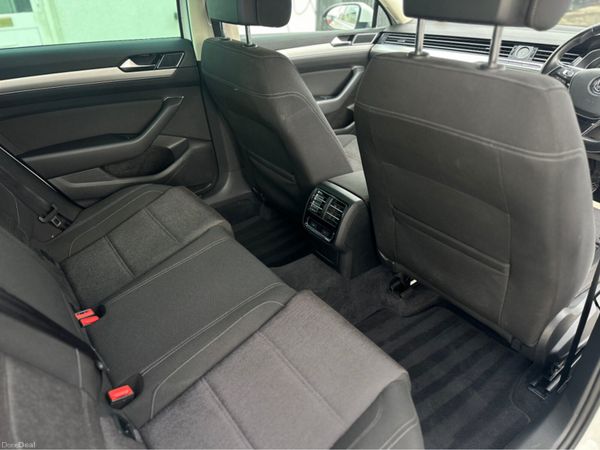 Volkswagen Passat CL 1.6 TDI MANUAL 6SPEED FWD 120 378761740