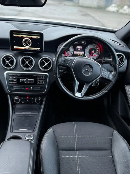 Merc A Class 1.6 Auto 26000kms 2015 378766376