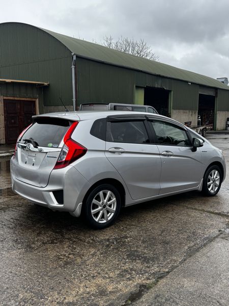 Honda fit 1.5 Auto Hybrid 54000kms 2014 378766420