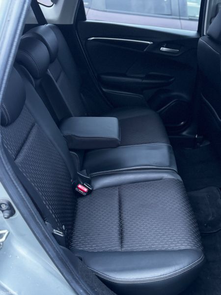 Honda fit 1.5 Auto Hybrid 54000kms 2014 378766424