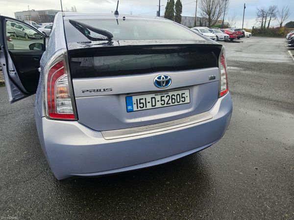 TOYOTA PRIUS 2015 ONE LADY OWNER -WELL MAINTAINED 378793438