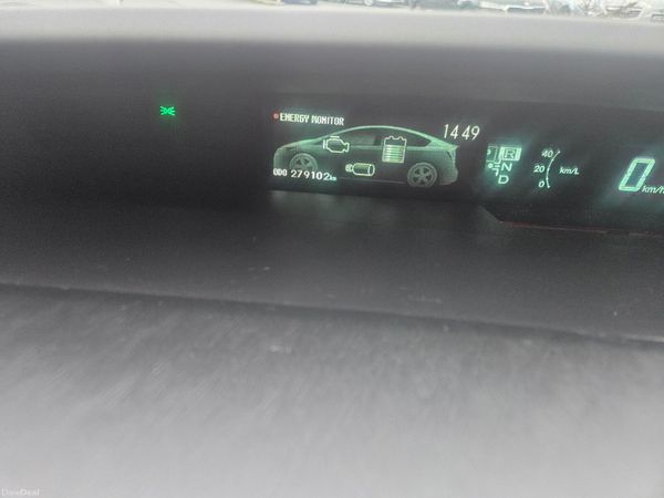 TOYOTA PRIUS 2015 ONE LADY OWNER -WELL MAINTAINED 378793778