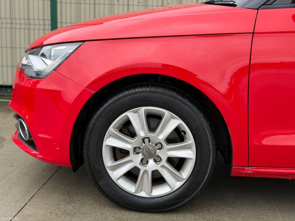 Audi A1 151 40k Kms!!! 378706788