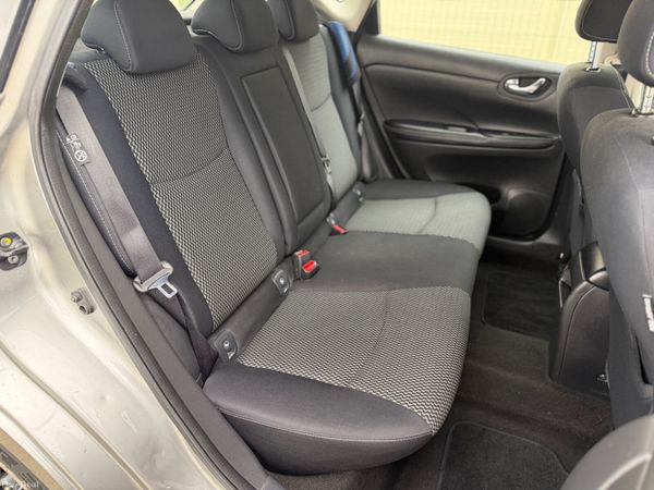 Nissan Pulsar 2015 109kms!!! 378713579