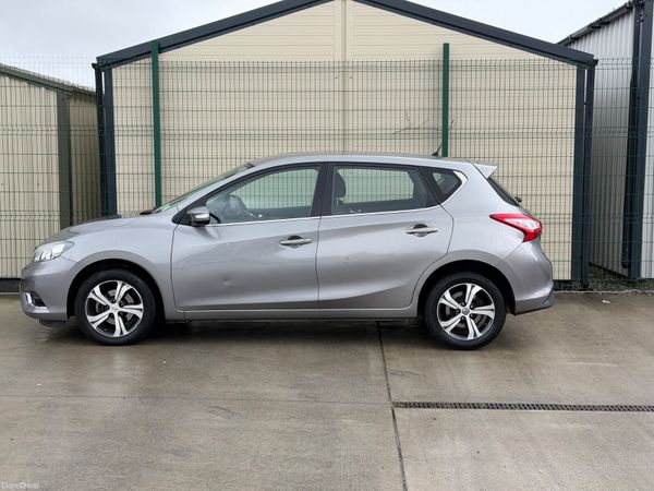 Nissan Pulsar 2015 109kms!!! 378713653