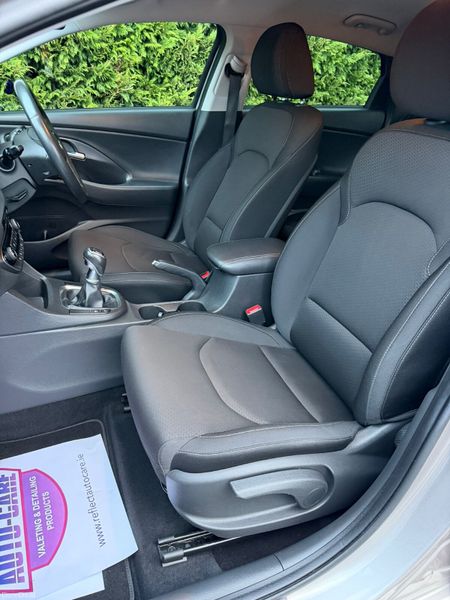 Hyundai i30 FASTBACK 1.0 PETROL TURBO 2018 378727446