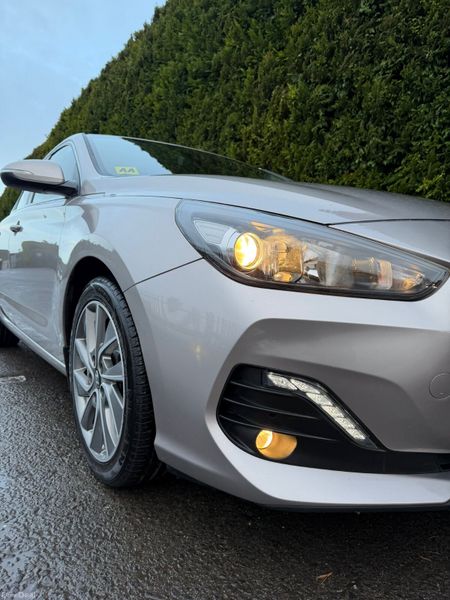 Hyundai i30 FASTBACK 1.0 PETROL TURBO 2018 378727596