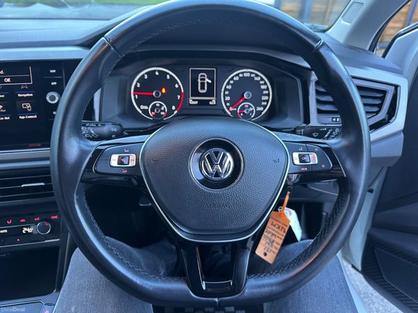 Volkswagen Polo 2019 1.0 Auto 378733719
