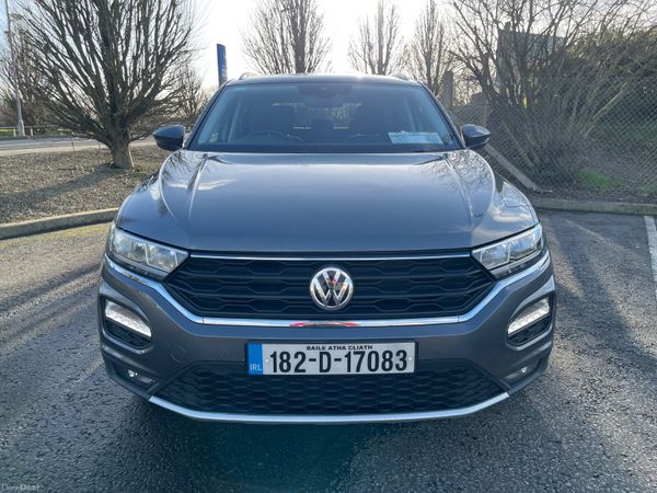 Volkswagen T-Roc 2018 378859944