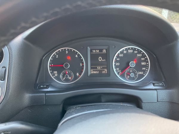 Volkswagen Tiguan 2015 New NCT 378871954