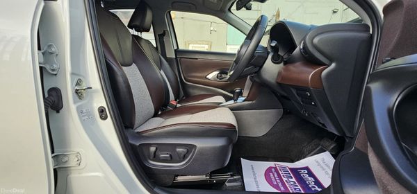 2021 Yaris Cross 378874140