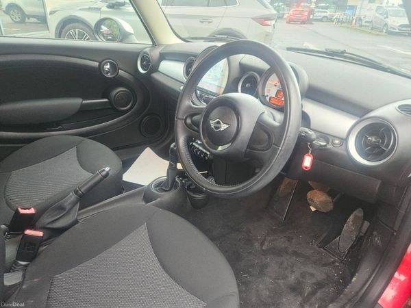 Mini Cooper DECEMBER 2013 AUTOMATIC 378803746