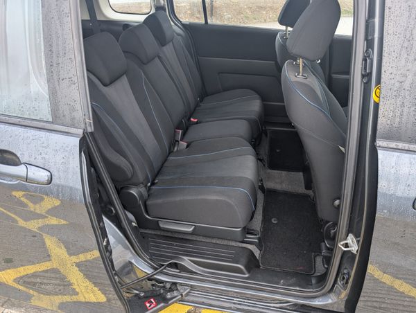 Mazda5. 1.6 Tdci  7 Seat Estate 2012 378995270