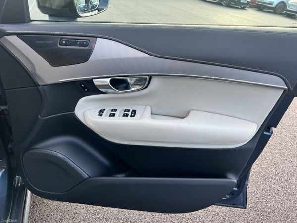 2022 Volvo XC90 R Design T8 Recharge PHEV Pan Roof 379051962