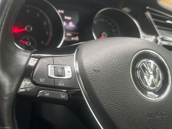 162 Volkswagen Touran 1.2 TSI 7 seater HIGHLINE 379058346