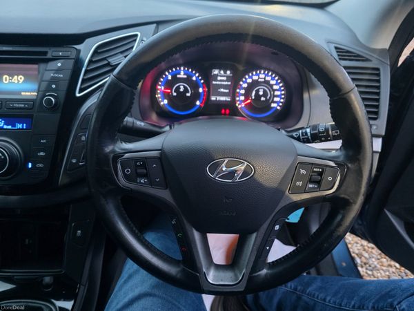 Hyundai i40 Estate 2016 379058310