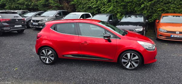 162 renault clio 1.2 automatic. 379076234