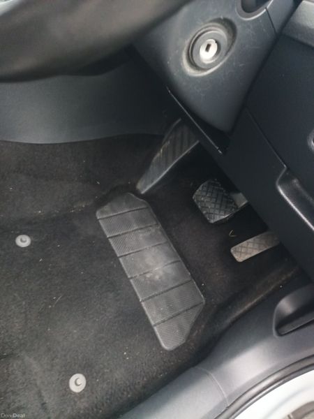 Skoda Superb 2016 379087812