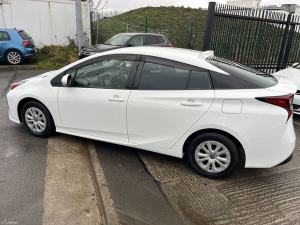 TOYOTA PRIUS 2020, 1.8 HYBRID AUTO LOW KMS 379096448