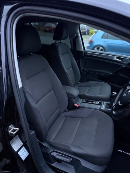 Volkswagen Golf 2018 379016238