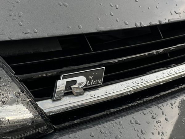 Volkswagen Golf R-LINE 1.5 TSI MANUAL 6SPEED FWD 5 379140508
