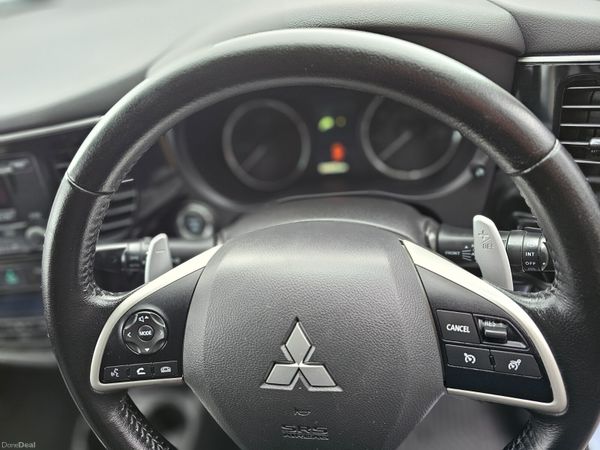 MITSUBISHI OUTLANDER PHEV 4X4 // 12/26 NCT 379165380