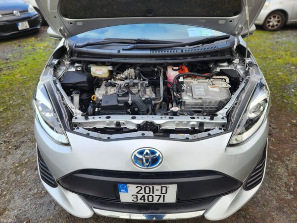 Toyota Aqua 2020 379115312